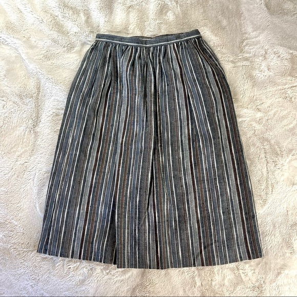 Dresses & Skirts - Vintage 60s Silk Pleated‎ Midi Skirt with Pockets